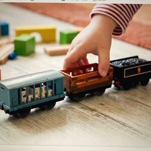Thomas & Friends Train Cars Coal & Chickens